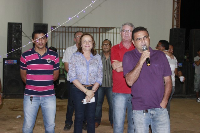 Funcionários participam da Festa de confraternização da Prefeitura de Miguel Alves Nesta Quinta-Feira (19/12), a Prefeitura de Miguel realizou a conf - Imagem 25