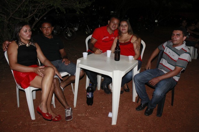 Funcionários participam da Festa de confraternização da Prefeitura de Miguel Alves Nesta Quinta-Feira (19/12), a Prefeitura de Miguel realizou a conf - Imagem 4