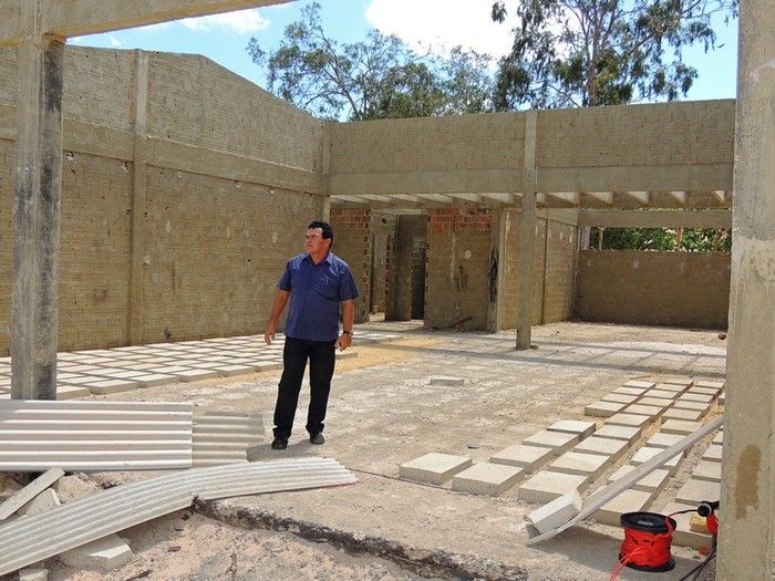 Vereador Chico Zaca visita obras em andamento na cidade - Imagem 15