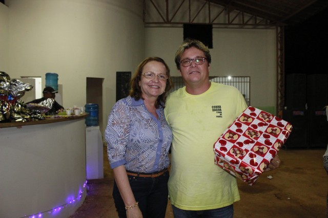 Funcionários participam da Festa de confraternização da Prefeitura de Miguel Alves Nesta Quinta-Feira (19/12), a Prefeitura de Miguel realizou a conf - Imagem 52