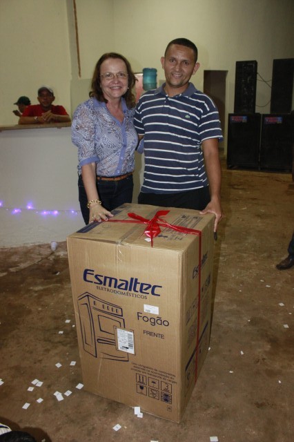 Funcionários participam da Festa de confraternização da Prefeitura de Miguel Alves Nesta Quinta-Feira (19/12), a Prefeitura de Miguel realizou a conf - Imagem 61