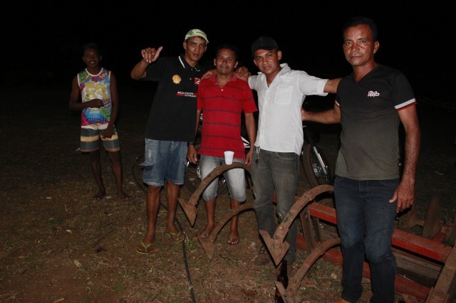 Funcionários participam da Festa de confraternização da Prefeitura de Miguel Alves Nesta Quinta-Feira (19/12), a Prefeitura de Miguel realizou a conf - Imagem 28