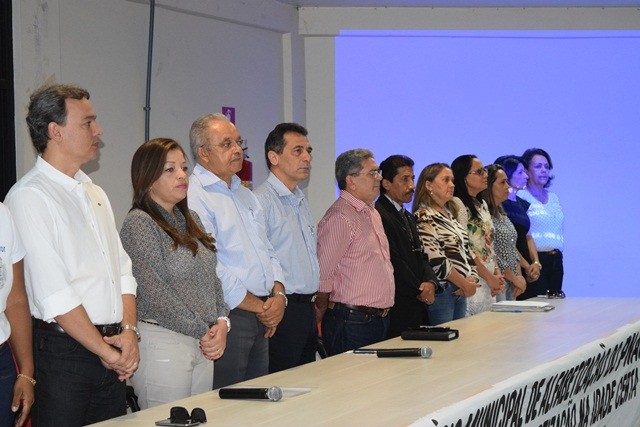Professores participam do II Seminário do Pnaic em Floriano - Imagem 1