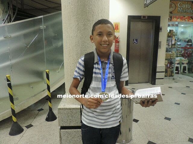 Secretário de educação Claudio Cesar recebe Paulo Henrique no aeroporto de Teresina - Imagem 5