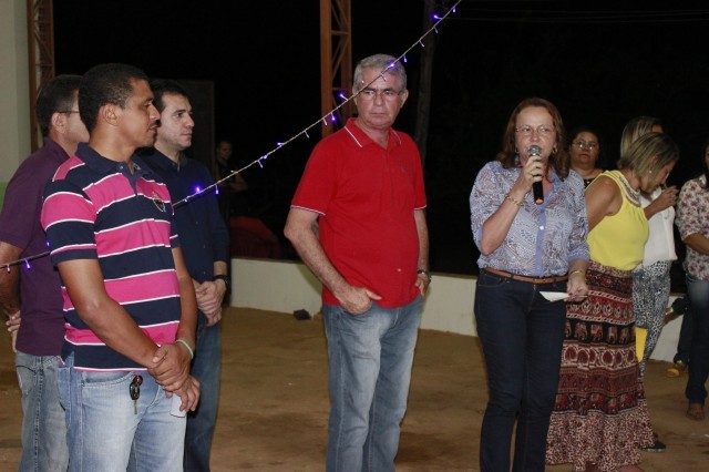 Funcionários participam da Festa de confraternização da Prefeitura de Miguel Alves Nesta Quinta-Feira (19/12), a Prefeitura de Miguel realizou a conf - Imagem 31