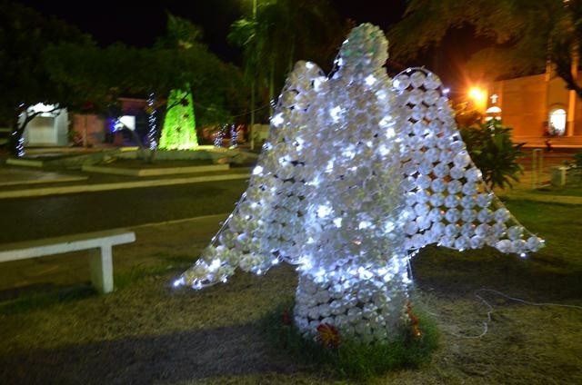Cidade de Ipiranga recebeu Decoração de Natal - Imagem 33