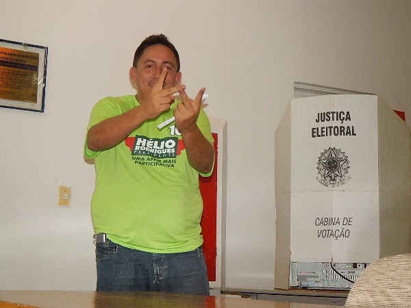 Prefeito Walter Alencar de Agricolândia Vota Na Chapa 10 do Prefeito Hélio Alves para presidência da APPM  - Imagem 2