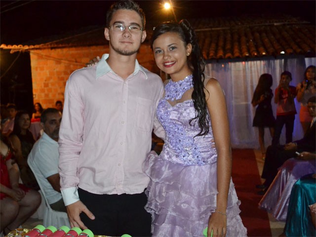 Concludentes da Escola Nova Veneza recebem outorga de grau - Imagem 28