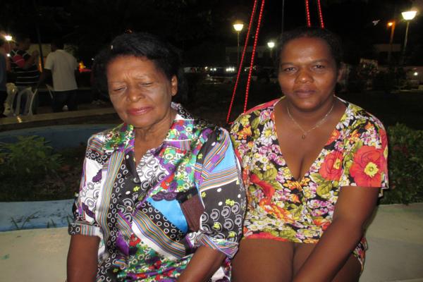 Prefeito Luiz Neto inaugura nova iluminação na praça da igreja da matriz - Imagem 56