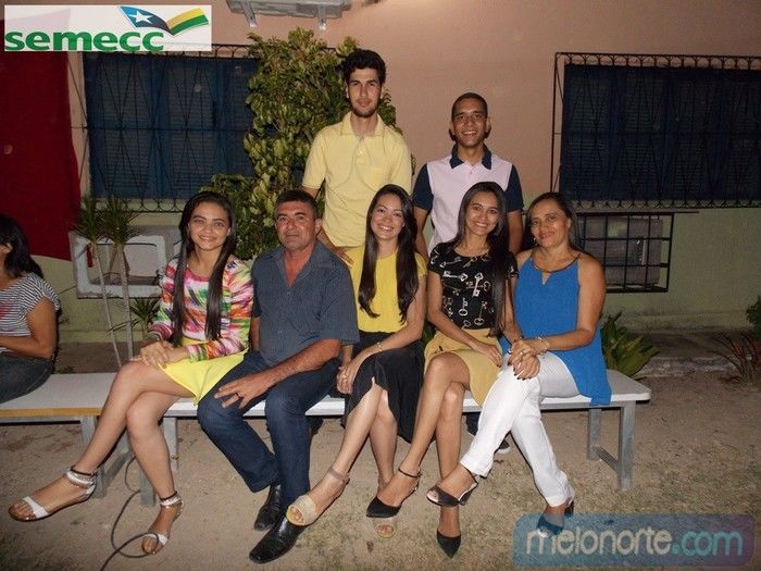   Confraternização de fim de ano aos profissionais da Educação Municipal - Imagem 89