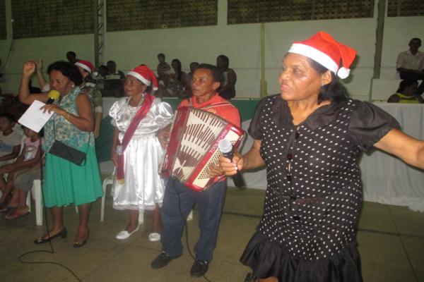 Secretaria de Assistência Social realiza evento para marcar o encerramento das atividades ano 2014 - Imagem 49
