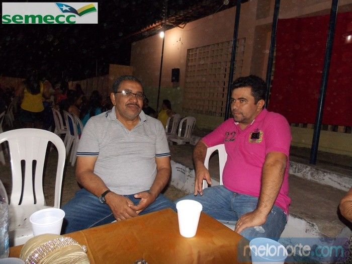   Confraternização de fim de ano aos profissionais da Educação Municipal - Imagem 88