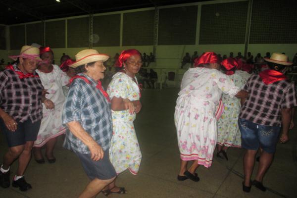 Secretaria de Assistência Social realiza evento para marcar o encerramento das atividades ano 2014 - Imagem 53