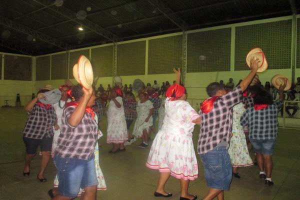 Secretaria de Assistência Social realiza evento para marcar o encerramento das atividades ano 2014 - Imagem 60