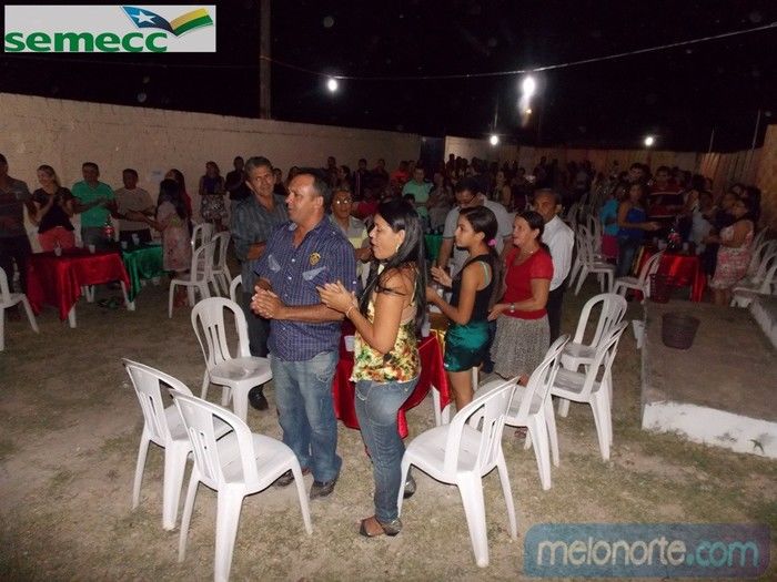   Confraternização de fim de ano aos profissionais da Educação Municipal - Imagem 78