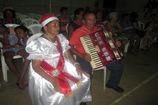 Secretaria de Assistência Social realiza evento para marcar o encerramento das atividades ano 2014 - Imagem 4