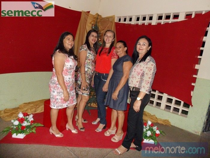   Confraternização de fim de ano aos profissionais da Educação Municipal - Imagem 2