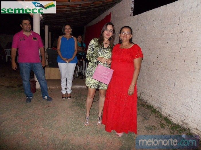   Confraternização de fim de ano aos profissionais da Educação Municipal - Imagem 84