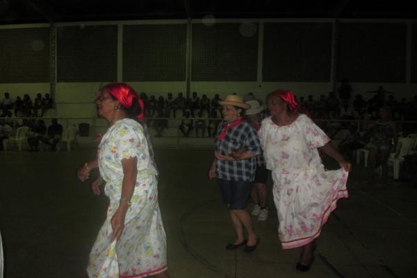 Secretaria de Assistência Social realiza evento para marcar o encerramento das atividades ano 2014 - Imagem 55
