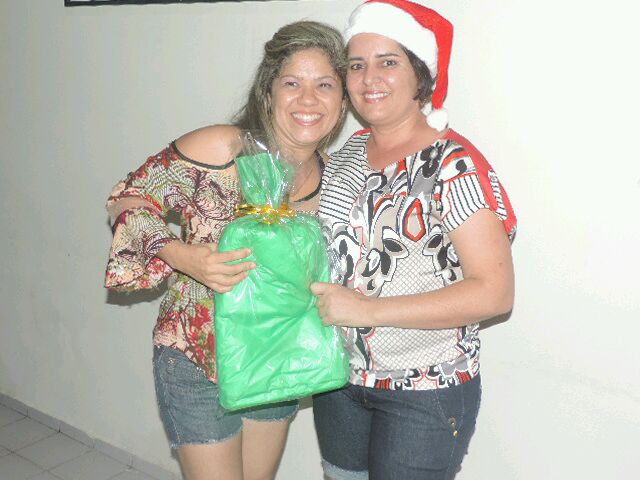 Primeira-dama Edneida Fortes realizaou confraternização com colaboradores - Imagem 15