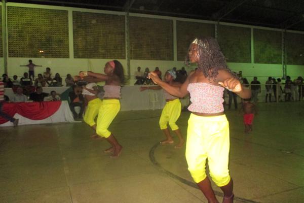 Secretaria de Assistência Social realiza evento para marcar o encerramento das atividades ano 2014 - Imagem 136