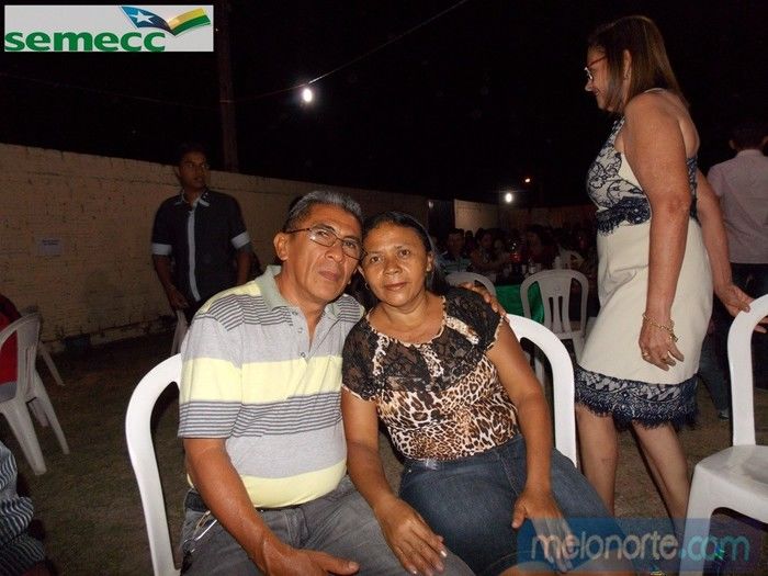   Confraternização de fim de ano aos profissionais da Educação Municipal - Imagem 48