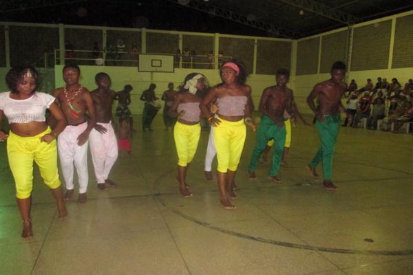 Secretaria de Assistência Social realiza evento para marcar o encerramento das atividades ano 2014 - Imagem 144