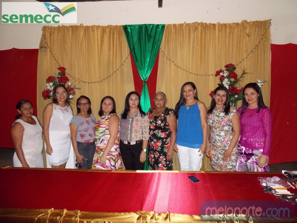   Confraternização de fim de ano aos profissionais da Educação Municipal