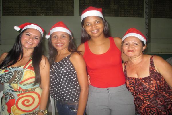 Secretaria de Assistência Social realiza evento para marcar o encerramento das atividades ano 2014 - Imagem 11