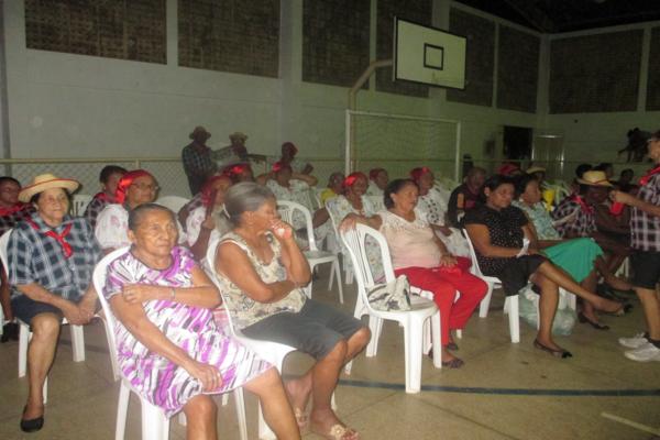 Secretaria de Assistência Social realiza evento para marcar o encerramento das atividades ano 2014 - Imagem 3
