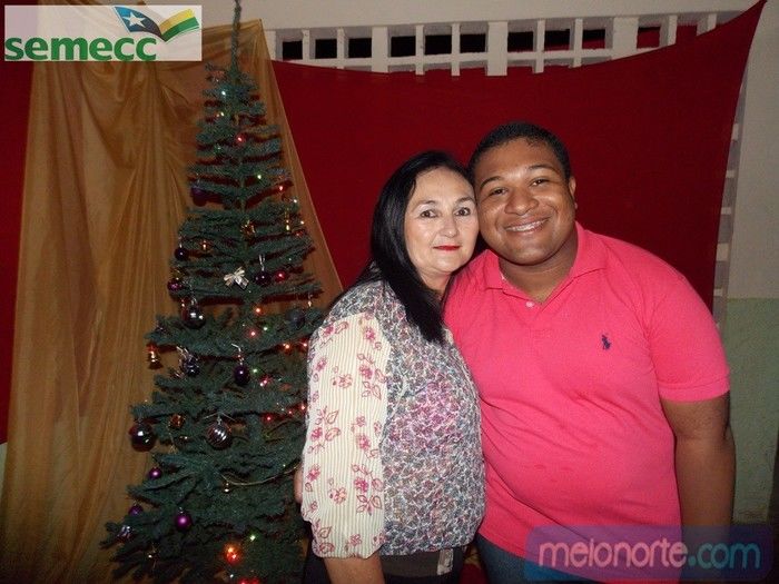   Confraternização de fim de ano aos profissionais da Educação Municipal - Imagem 6