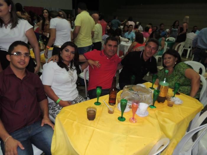 Prefeitura de Água Branca realiza festa de confraternização de fim de ano - Imagem 56