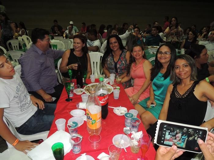 Prefeitura de Água Branca realiza festa de confraternização de fim de ano - Imagem 58
