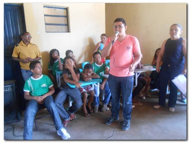 Escola Municipal Hugo Napoleão realiza II Feira de Conhecimento - Imagem 31