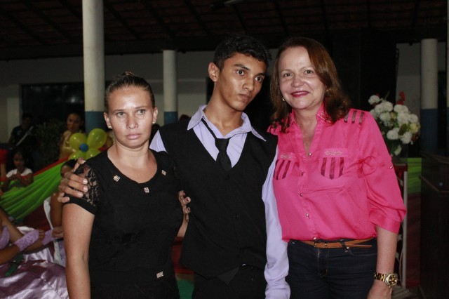 Secretária de Educação da inicio as festinha de colação de Graus no Município  - Imagem 18