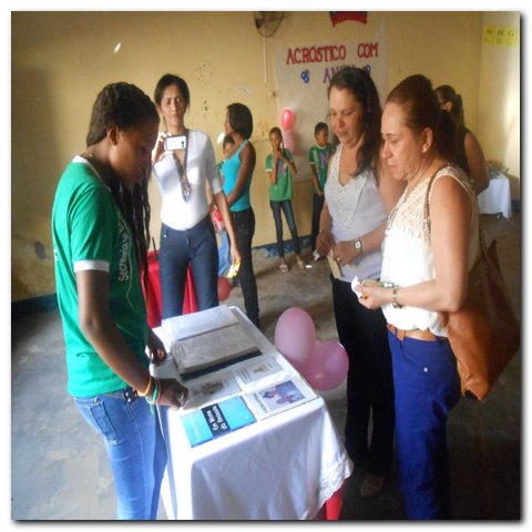 Escola Municipal Hugo Napoleão realiza II Feira de Conhecimento - Imagem 1