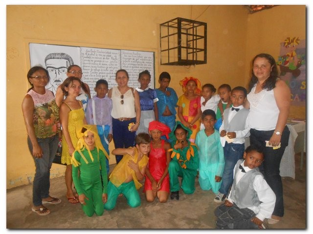 Escola Municipal Hugo Napoleão realiza II Feira de Conhecimento - Imagem 24