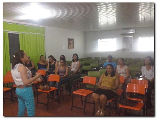 Secretária de Educação realiza Confraternização de Final de Ano - Imagem 8