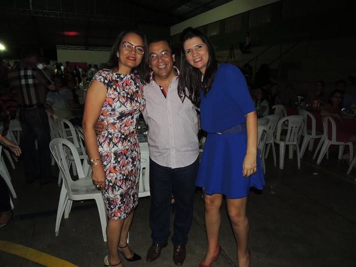 Prefeitura de Água Branca realiza festa de confraternização de fim de ano - Imagem 65