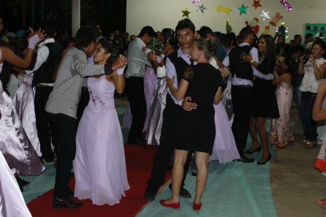 Secretária de Educação da inicio as festinha de colação de Graus no Município  - Imagem 22