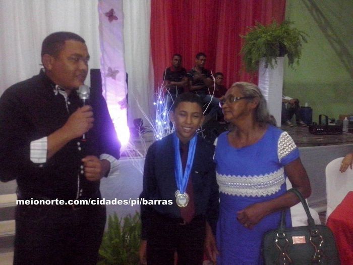 Confira como foi a formatura dos alunos da escola Arimatéia Tito - Imagem 4