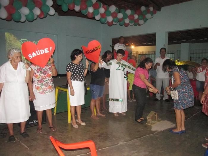 Secretaria Municipal de Assistência Social realiza confraternização com os idosos - Imagem 22