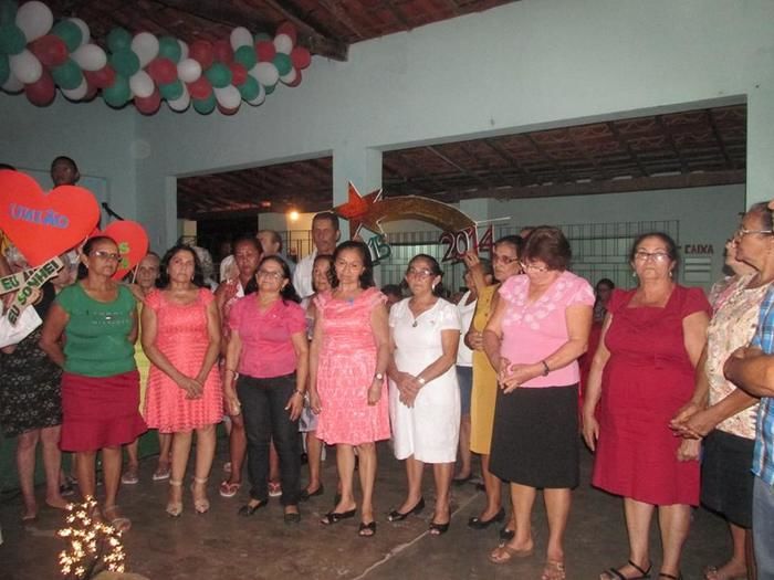 Secretaria Municipal de Assistência Social realiza confraternização com os idosos - Imagem 23