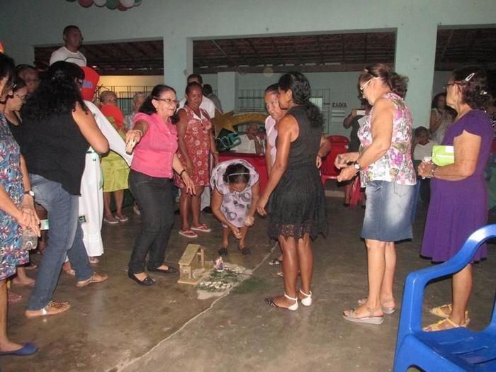 Secretaria Municipal de Assistência Social realiza confraternização com os idosos - Imagem 4