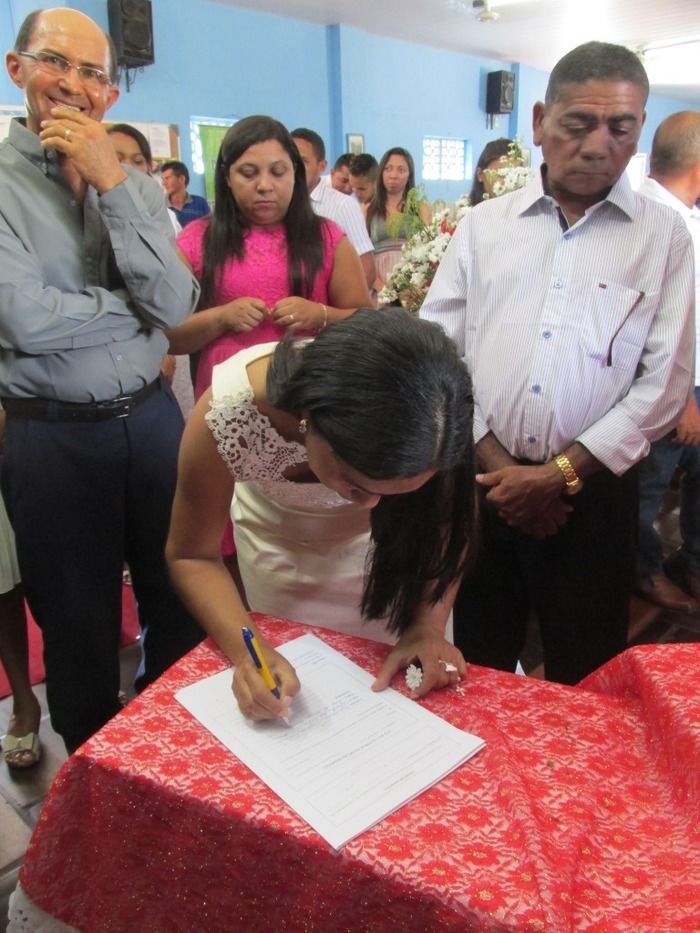 13 casais disseram Sim na parôquia diaconia Territorial Nossa Senhora de Fátima em Agricolândia   - Imagem 24