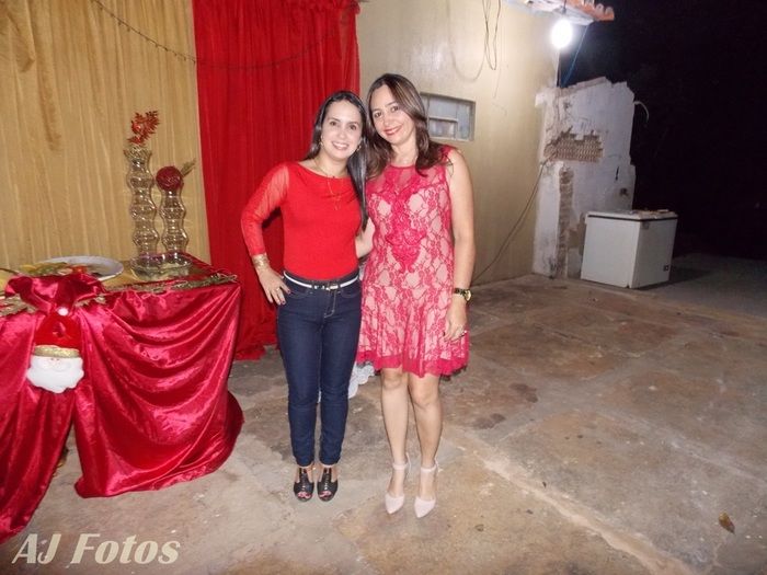 Vereador Dr. Salvador Neto e esposa enfermeira Amanda Resende realizou ceia natalina aos amigos - Imagem 22