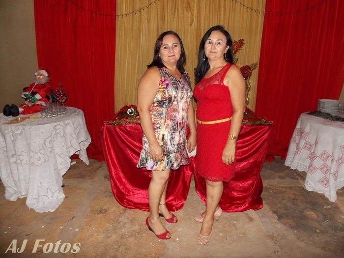 Vereador Dr. Salvador Neto e esposa enfermeira Amanda Resende realizou ceia natalina aos amigos - Imagem 1