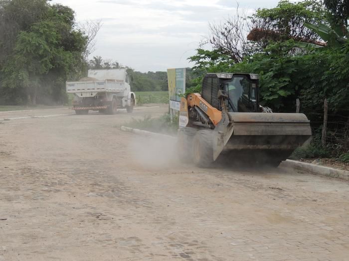 Prefeitura Municipal realiza operação para limpeza e recuperação de vias pública - Imagem 8