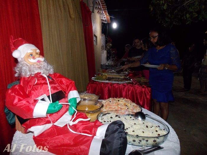 Vereador Dr. Salvador Neto e esposa enfermeira Amanda Resende realizou ceia natalina aos amigos - Imagem 13