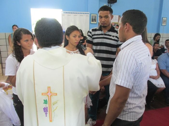 13 casais disseram Sim na parôquia diaconia Territorial Nossa Senhora de Fátima em Agricolândia   - Imagem 11